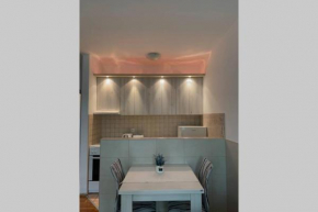 Renovated cozy STUDIO 7 at top location